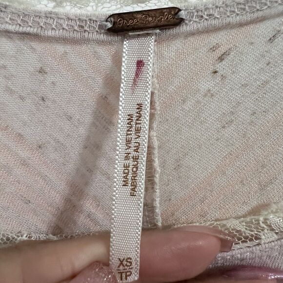 Free People Pastel Pink Babydoll Cropped Top Size XS Flutter Sleeve Striped - Picture 2 of 6